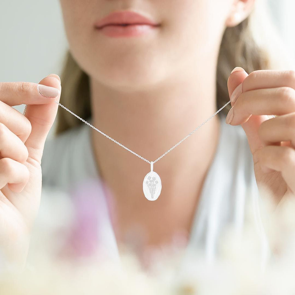 Oval Flower Necklace - Triki Jewelry